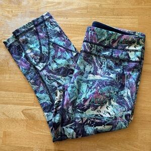 Lululemon leggings size 8
